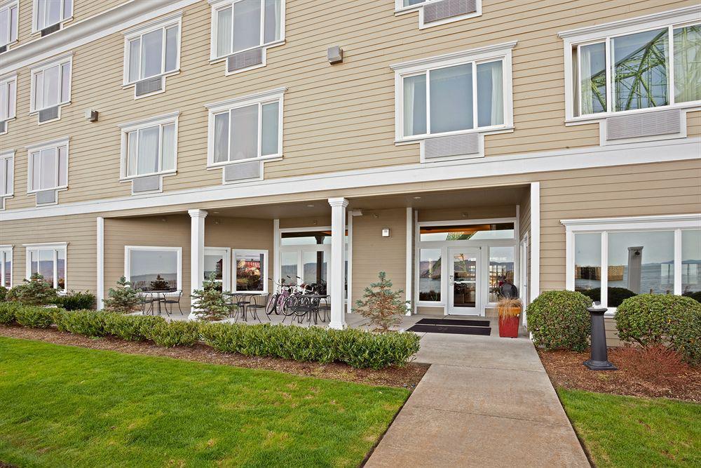 Holiday Inn Express Hotel & Suites Astoria By Ihg Exterior foto
