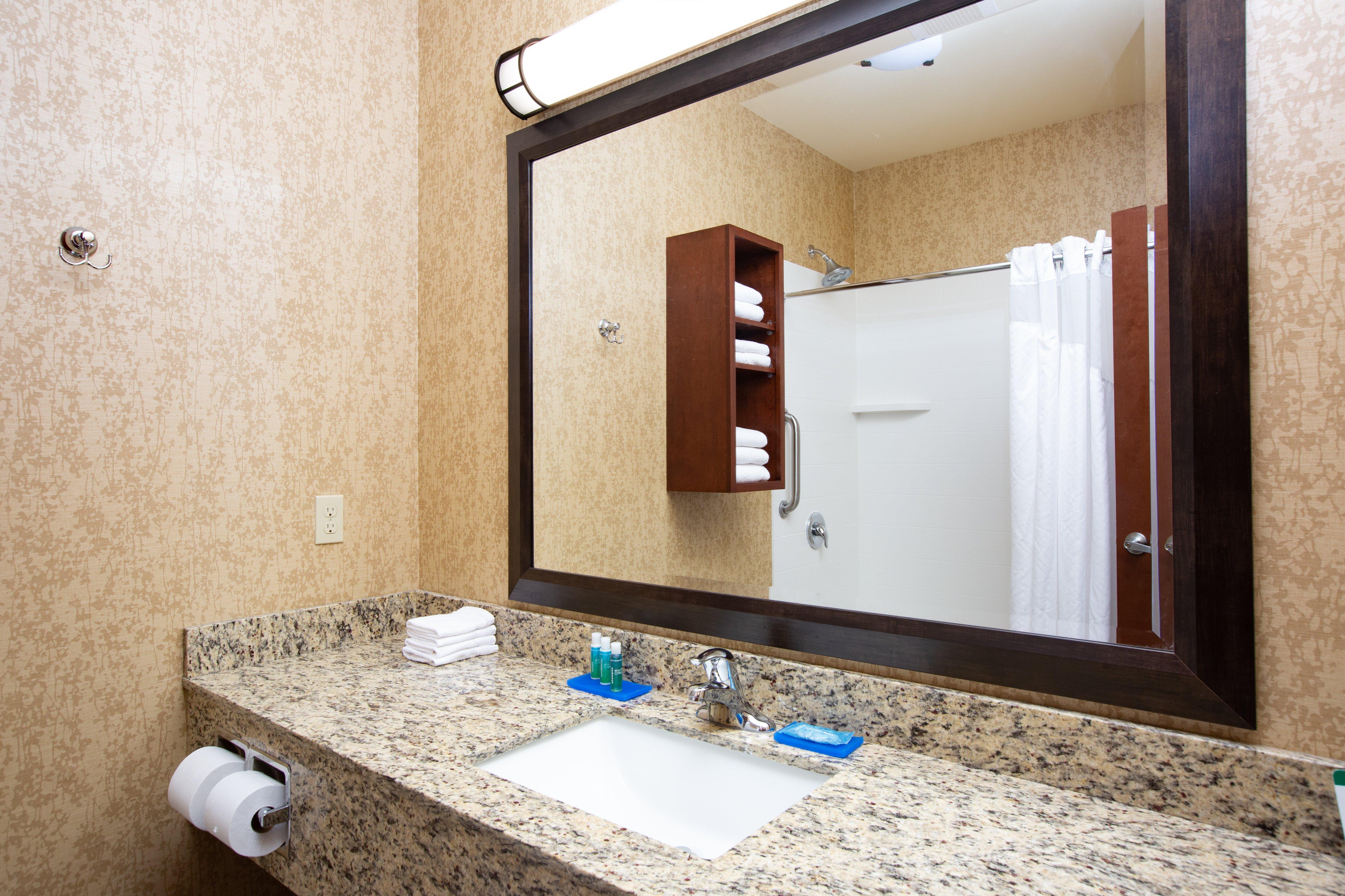 Holiday Inn Express Hotel & Suites Astoria By Ihg Exterior foto