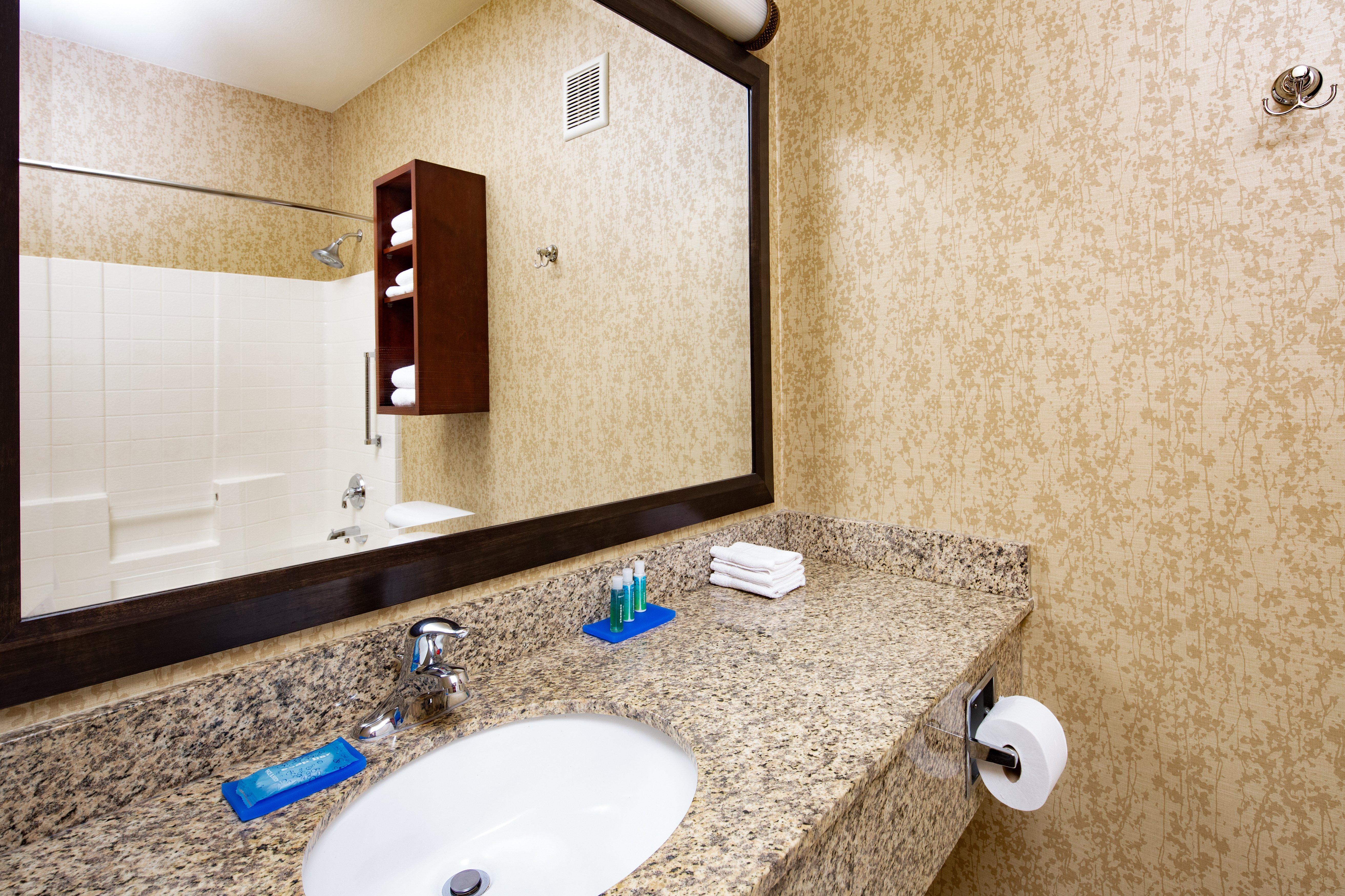 Holiday Inn Express Hotel & Suites Astoria By Ihg Exterior foto