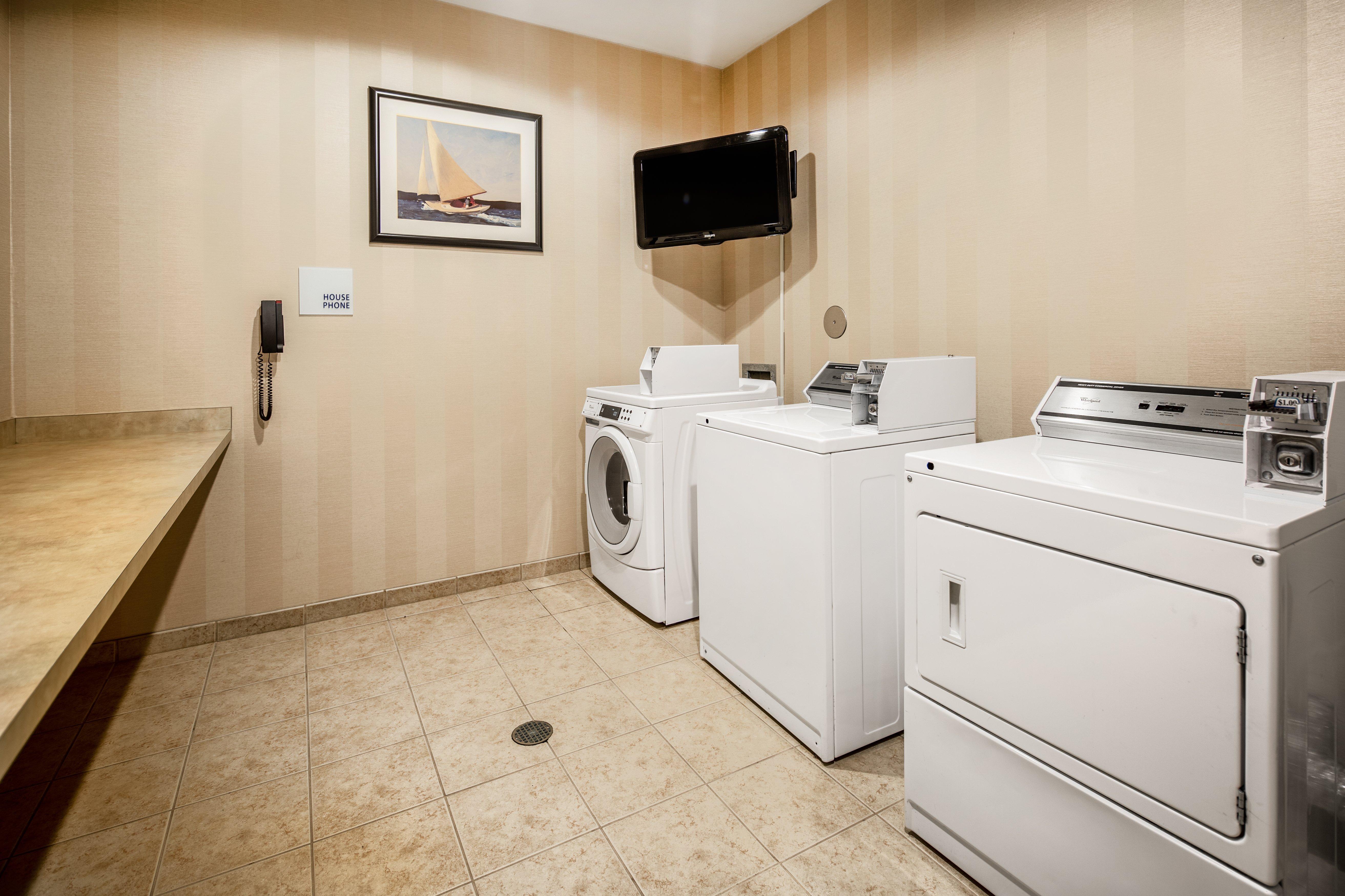 Holiday Inn Express Hotel & Suites Astoria By Ihg Exterior foto
