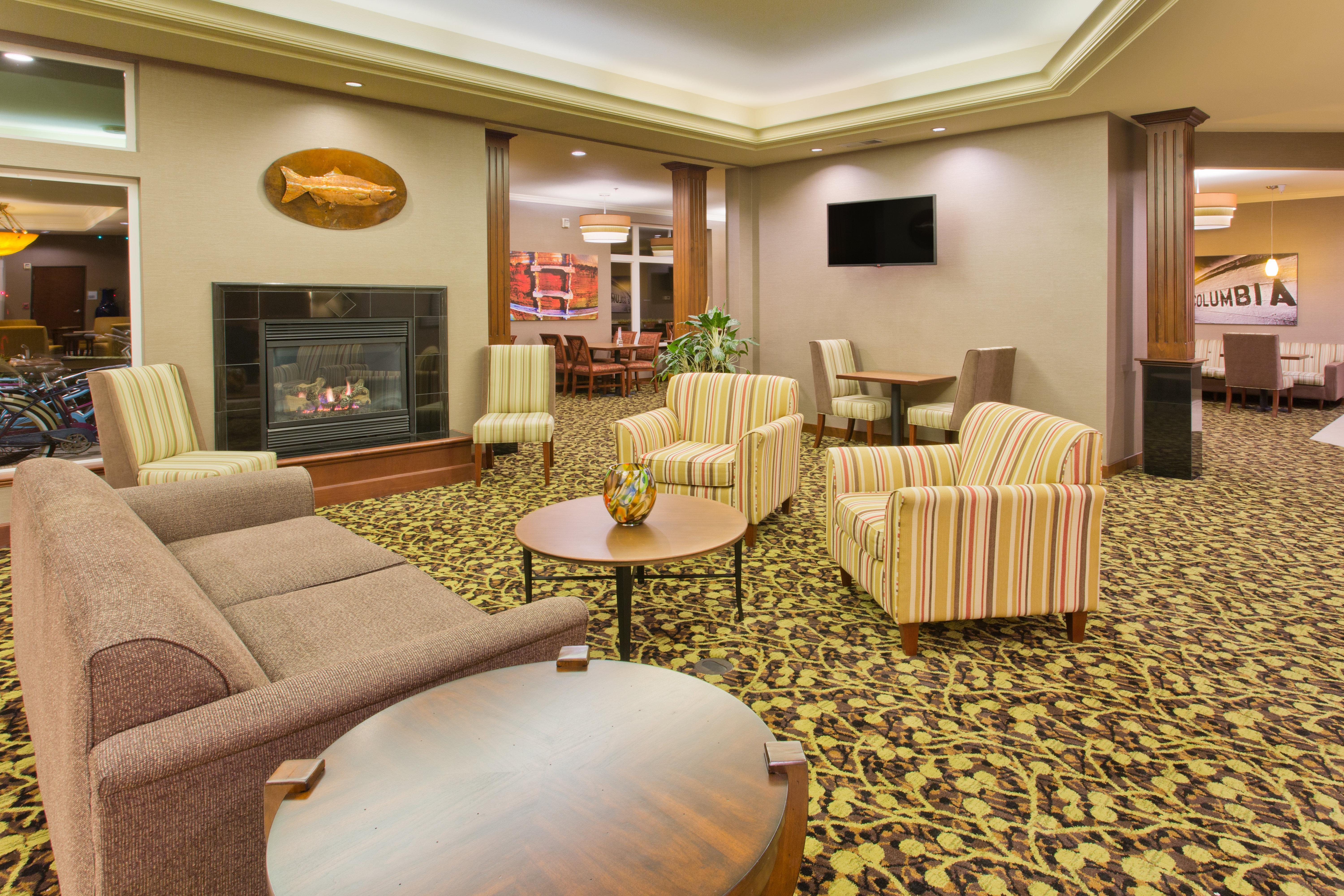 Holiday Inn Express Hotel & Suites Astoria By Ihg Exterior foto
