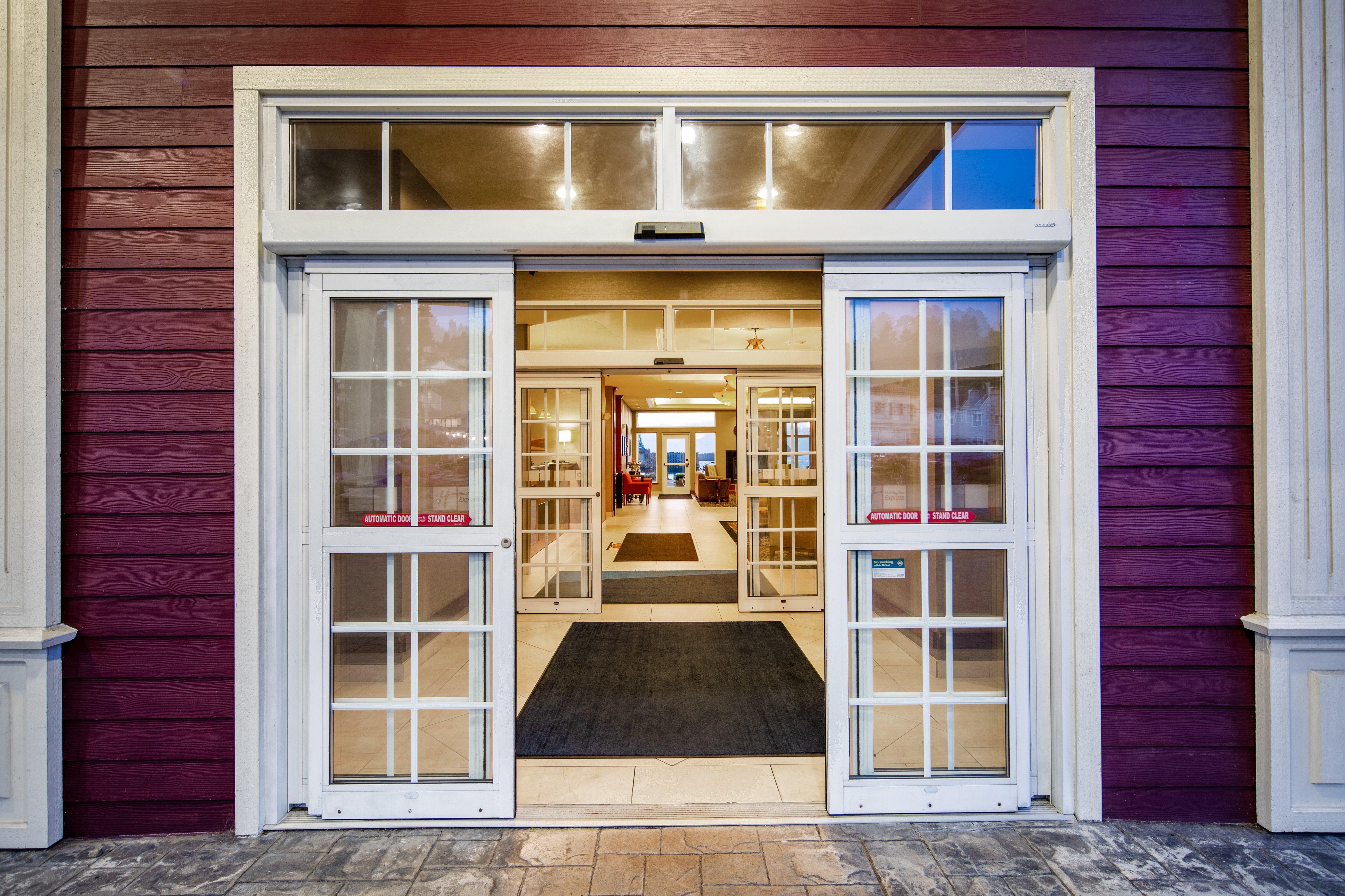 Holiday Inn Express Hotel & Suites Astoria By Ihg Exterior foto