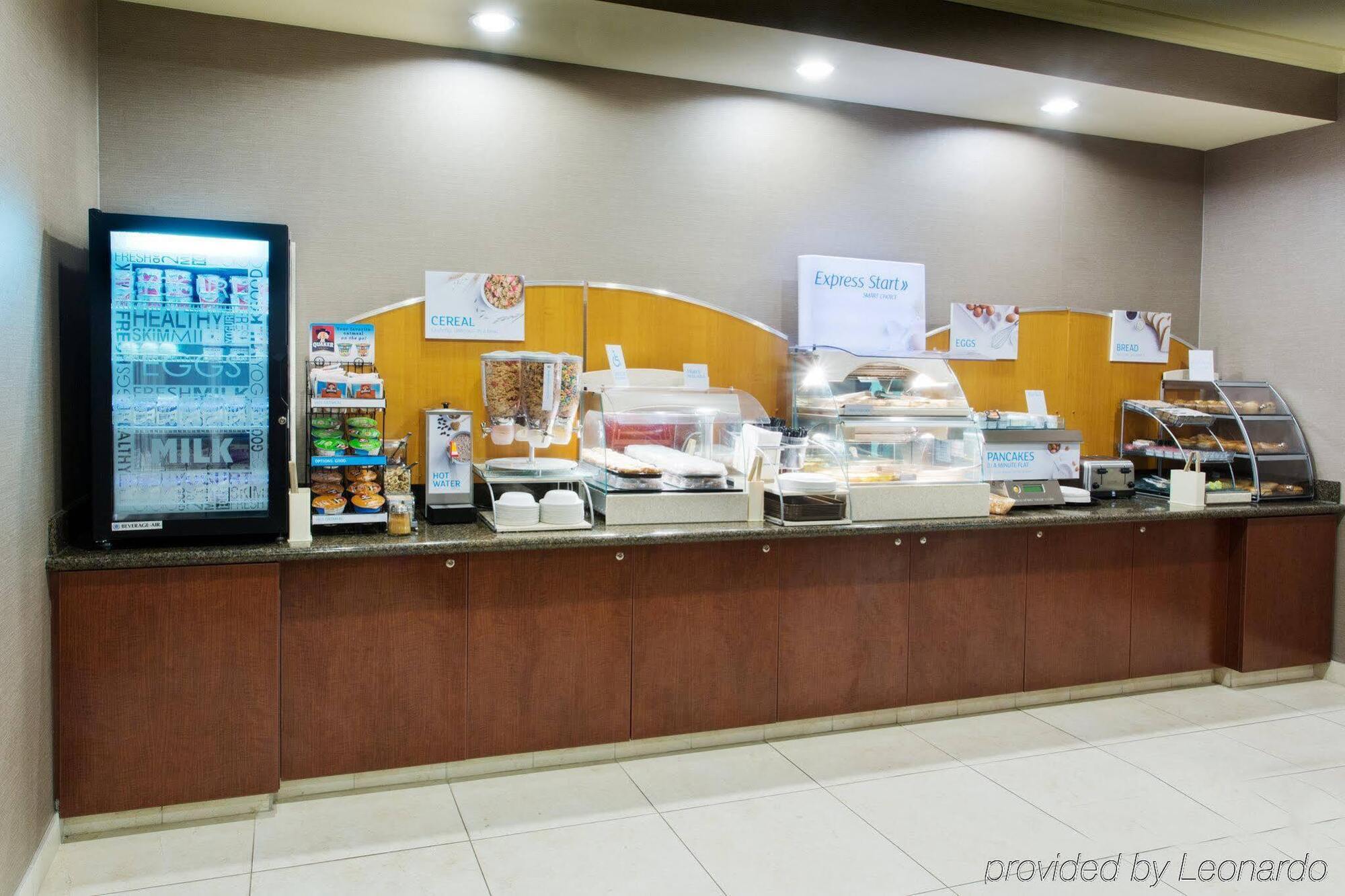 Holiday Inn Express Hotel & Suites Astoria By Ihg Exterior foto